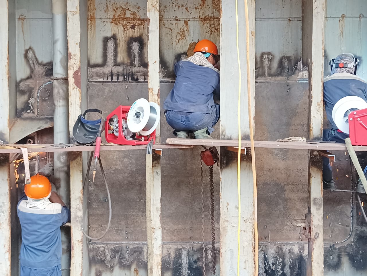 Vessel Side Shell Replacement Service in Vietnam