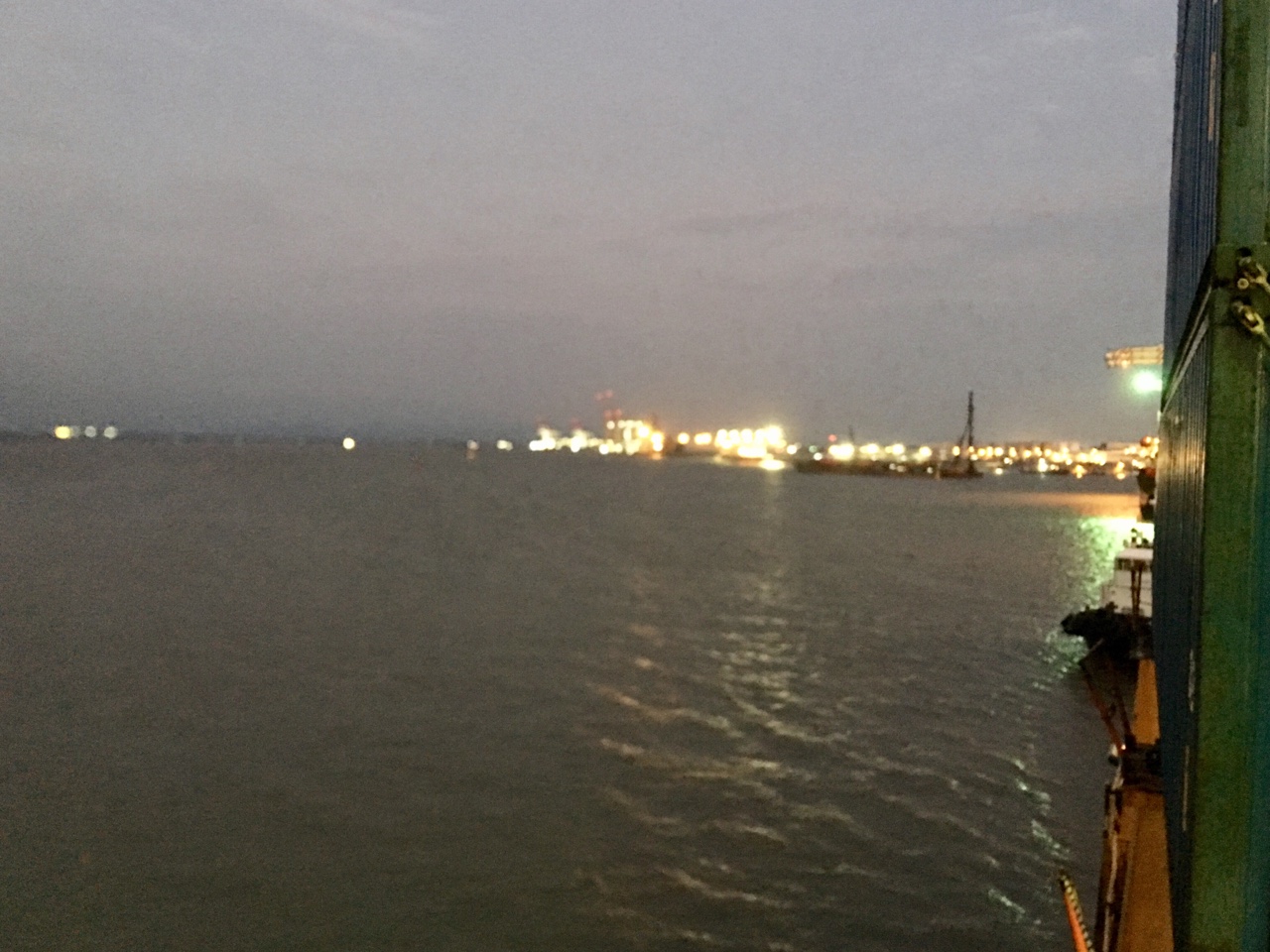 SHIP REPAIR SERVICES IN CAI LAN PORT - VN QNH 