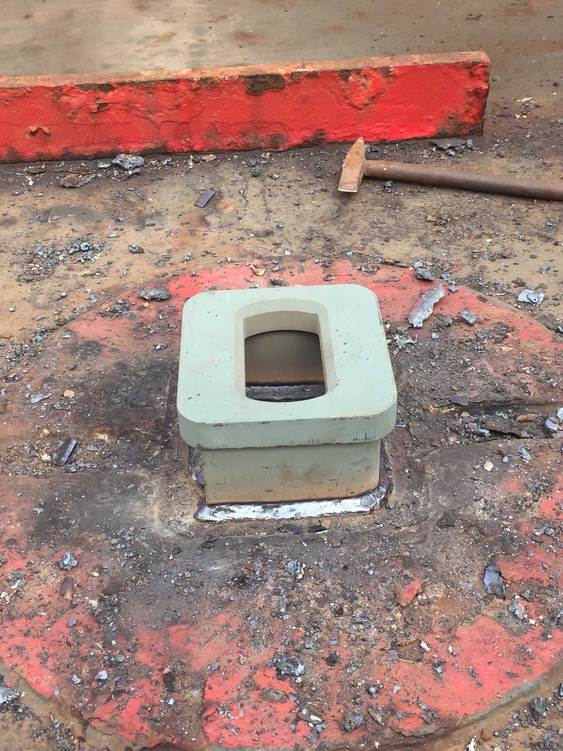 RENEWAL CONTAINER DECK SOCKET IN VIETNAM