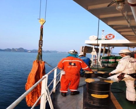 LOADTEST PROVISION CRANE IN VIETNAM